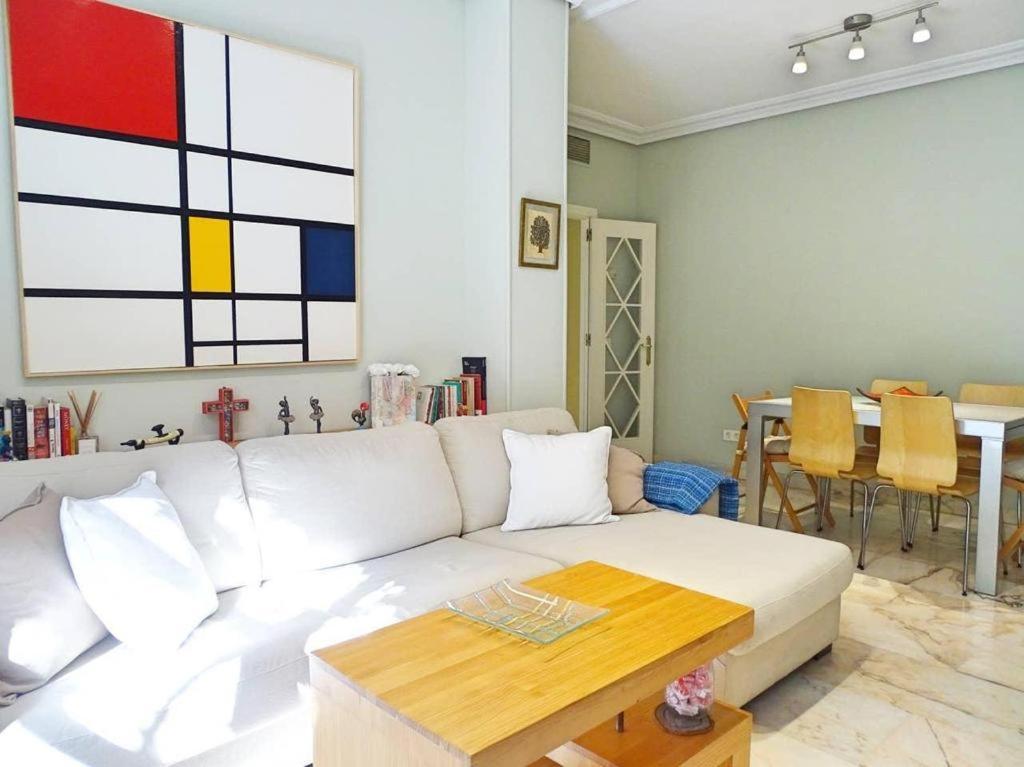 Beyourself By Sevillaluxurysuites Kültér fotó